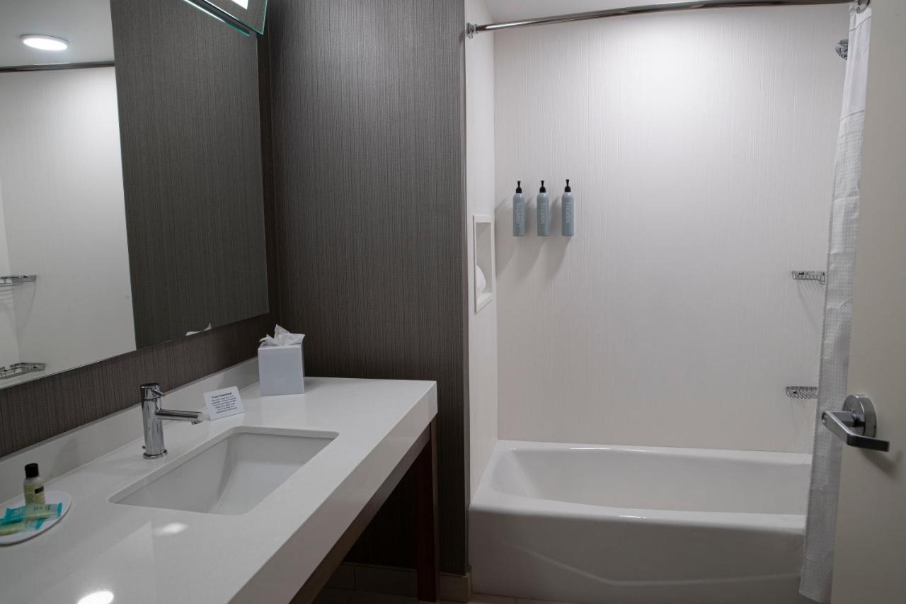 Courtyard By Marriott Nanaimo Ξενοδοχείο Εξωτερικό φωτογραφία