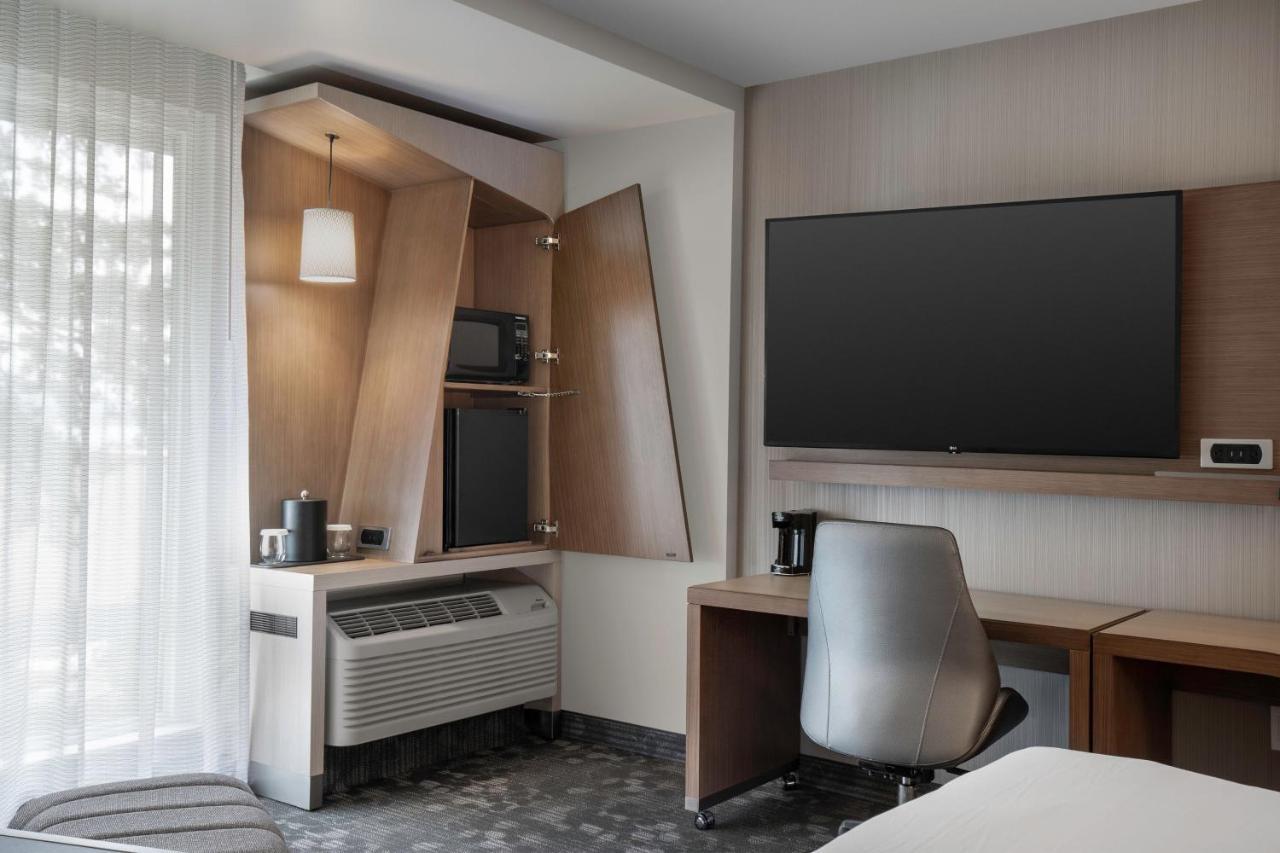 Courtyard By Marriott Nanaimo Ξενοδοχείο Εξωτερικό φωτογραφία